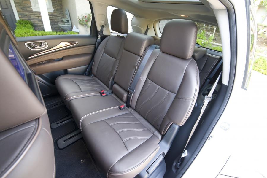 Infiniti QX60 Hybrid AWD 2014 года  (фото 10 из 20)